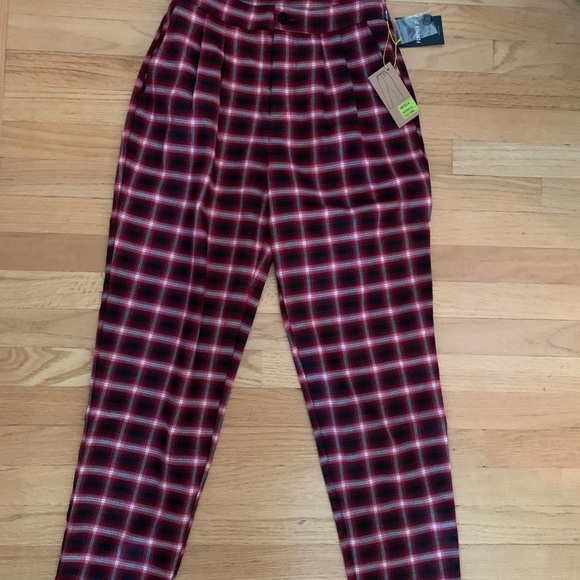 Forever 21 red plaid pleated trousers NEW - Picture 2 of 7